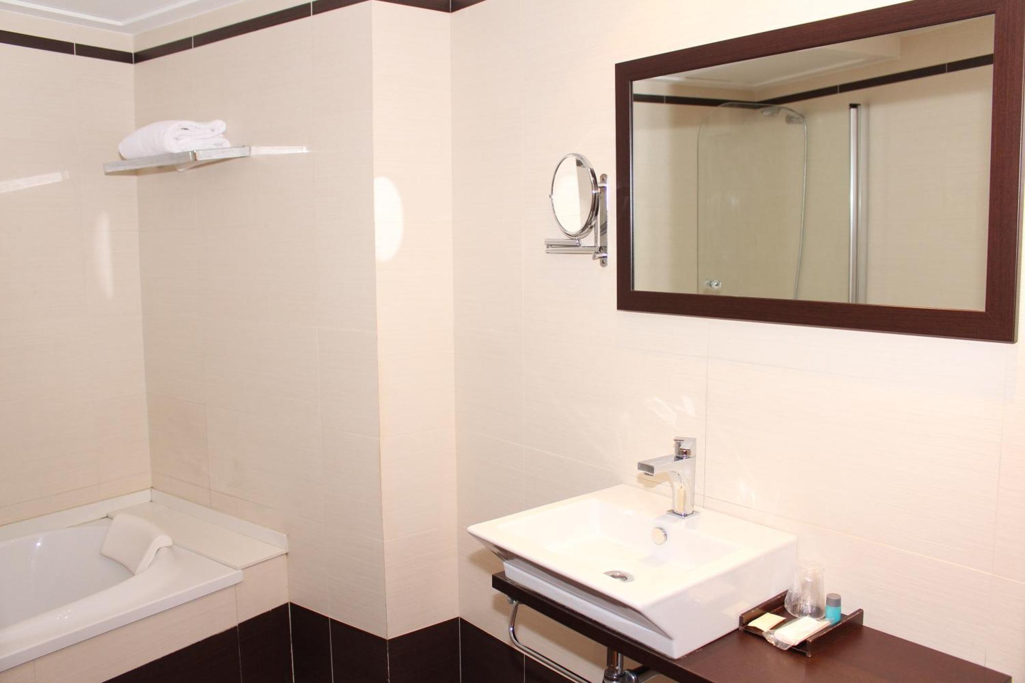 Hotel Ciutat D'Ампоста Номер фото